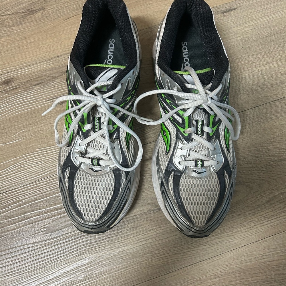 Saucony White, Black & Green Men's Running Sneakers